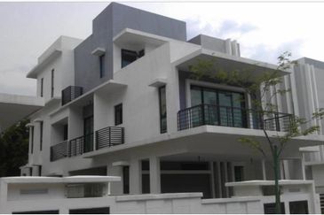 Villa 33, Bukit Manda'rina