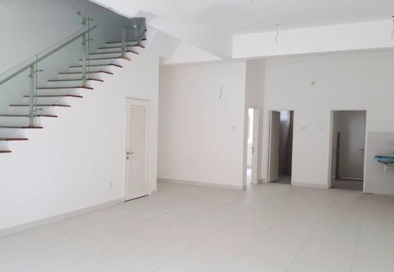 3 Storey Superlink House, Freehold, Brand new