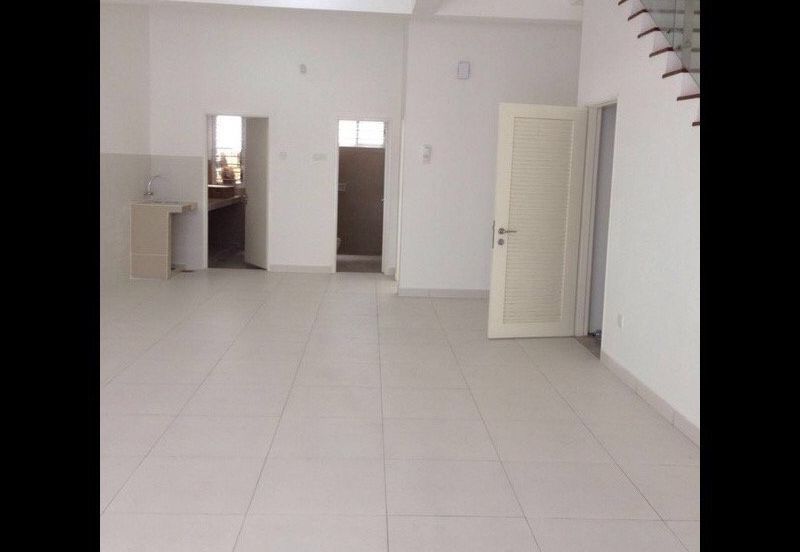 3 Storey Superlink House, Freehold, Brand new