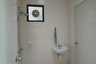 [Corner Freehold]BSL3, Bukit Sungai Long 3, 2 Sty 