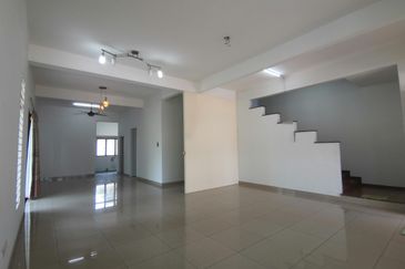 [Corner Freehold]BSL3, Bukit Sungai Long 3, 2 Sty 