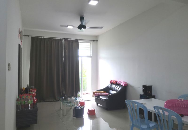 Neos @ PandanMas Townhouse