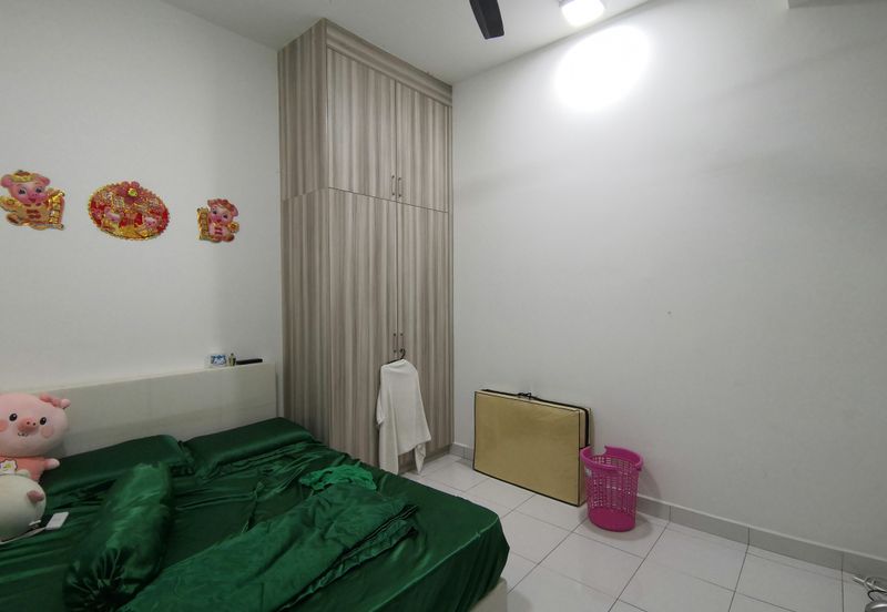 Neos @ PandanMas Townhouse