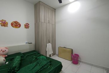 Neos @ PandanMas Townhouse