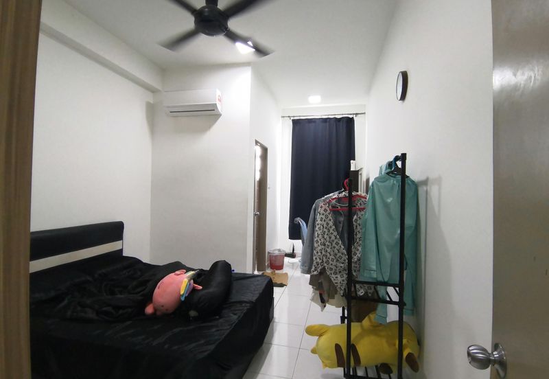 Neos @ PandanMas Townhouse