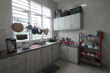 Neos @ PandanMas Townhouse