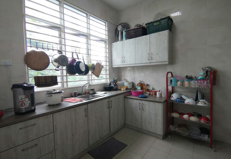 Neos @ PandanMas Townhouse