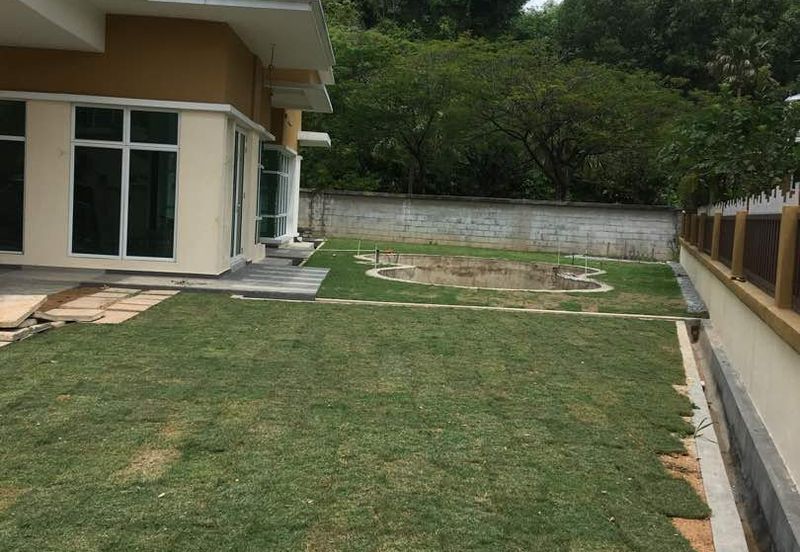 Lake Valley @Avenue 4 , 3 Sty FREEHOLD Bungalow