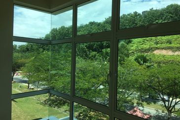 Lake Valley @Avenue 4 , 3 Sty FREEHOLD Bungalow