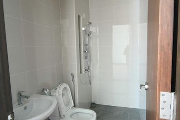 Suria Villa @ Bandar Sungai Long 3 Sty Semi D