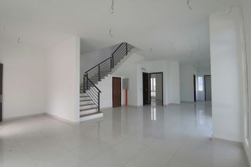 Suria Villa @ Bandar Sungai Long 3 Sty Semi D