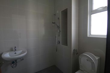 Suria Villa @ Bandar Sungai Long 3 Sty Semi D