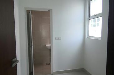 Suria Villa @ Bandar Sungai Long 3 Sty Semi D