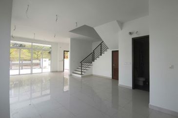 Suria Villa @ Bandar Sungai Long 3 Sty Semi D