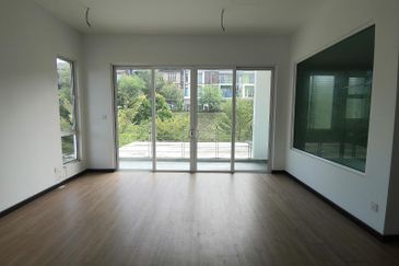 Suria Villa @ Bandar Sungai Long 3 Sty Semi D