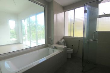 Suria Villa @ Bandar Sungai Long 3 Sty Semi D