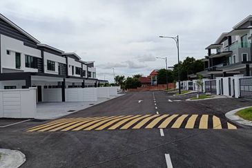 Raflesia Residence Bandar Sungai Long