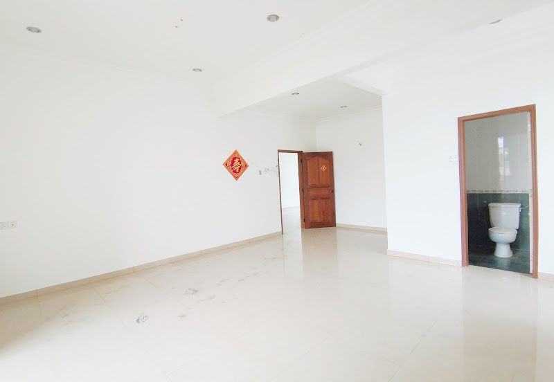 Jalan Puncak Perdana 