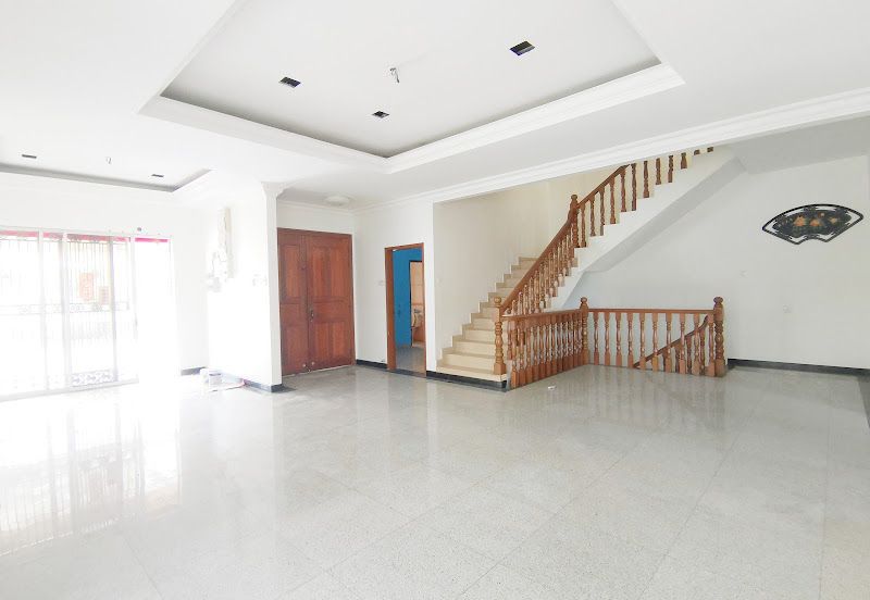 Jalan Puncak Perdana 