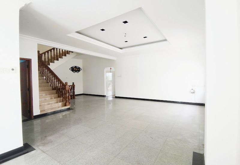 Jalan Puncak Perdana 