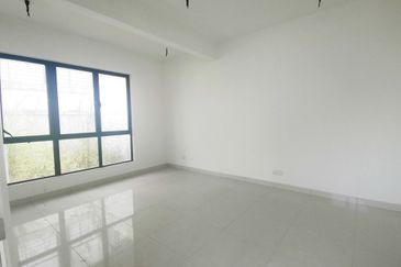 Villa 33, Bukit Manda'rina