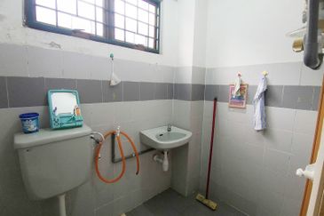 SL 6 Sungai Long, [20 x 67], Gated & Guarded  