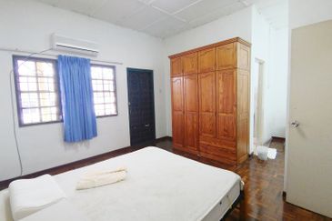 SL 6 Sungai Long, [20 x 67], Gated & Guarded  