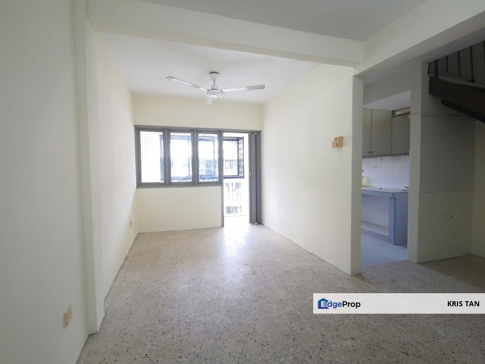 Dahlia Apartment For Sale, Near by LRT, Selangor, Pandan Indah