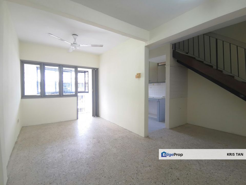 Dahlia Apartment For Sale, Near by LRT, Selangor, Pandan Indah