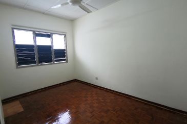 Dahlia Apartment, Pandan Indah