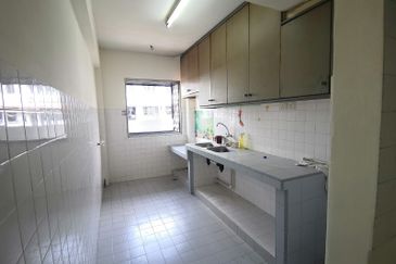 Dahlia Apartment, Pandan Indah
