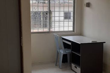 SL 7 double storey house [20x65] for sale