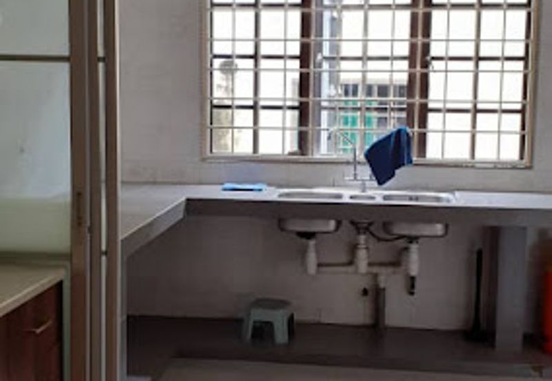 SL 7 double storey house [20x65] for sale