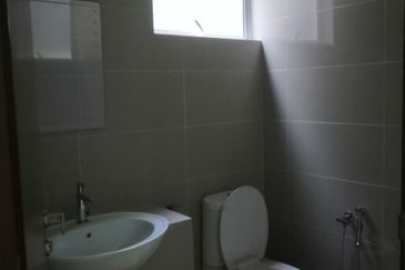 Bandar Tun Hussein Onn