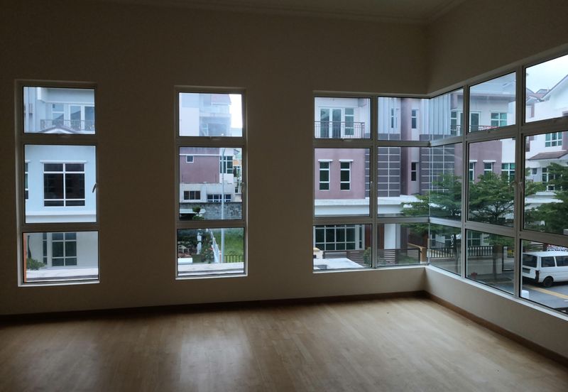 Bandar Tun Hussein Onn