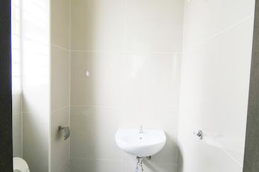 Suria Villa 3 Storey Bungalow Lot For Sale, Corner