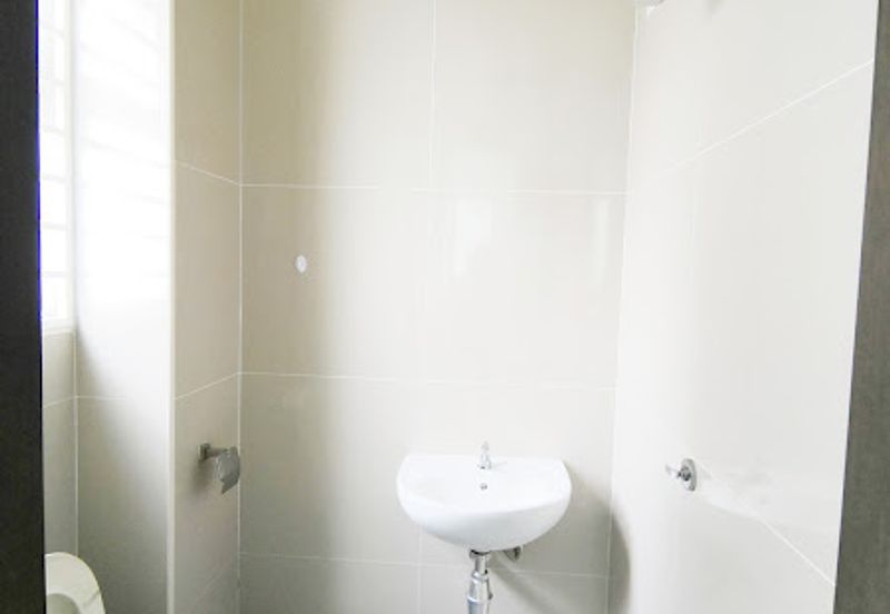 Suria Villa 3 Storey Bungalow Lot For Sale, Corner