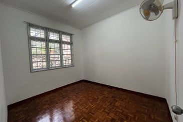 Jalan Suasana, Bandar Tun Hussein Onn