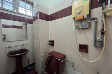 Jalan Suasana, Bandar Tun Hussein Onn