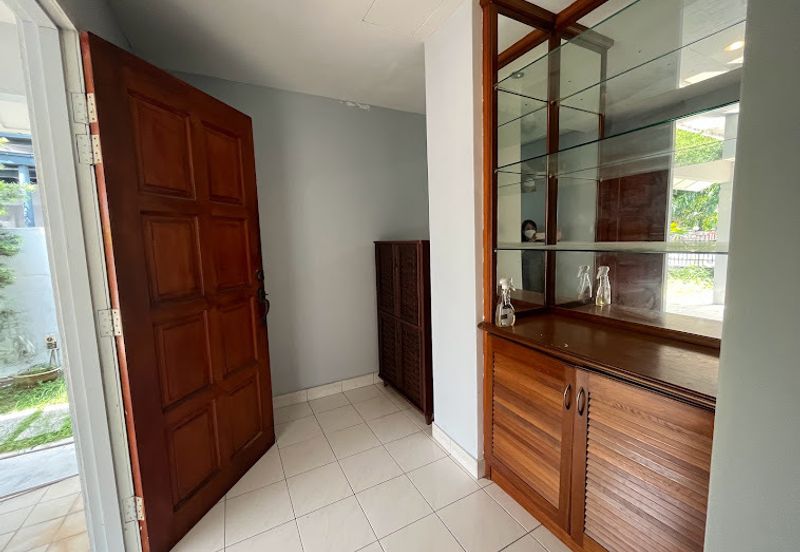 Jalan Suasana, Bandar Tun Hussein Onn