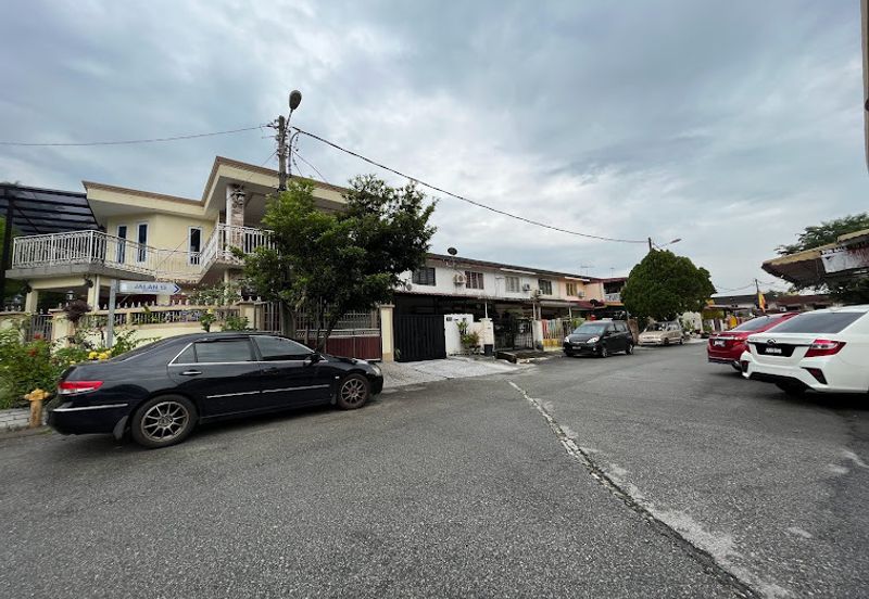 Taman Murni 3 storey Shop Lot for sale