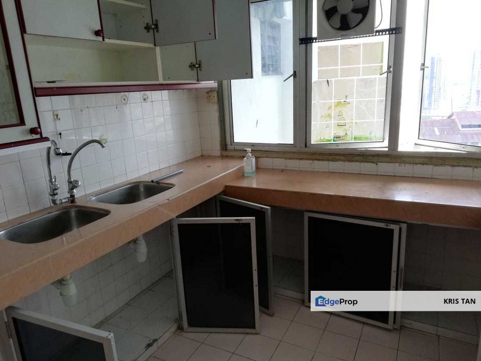 Segar Apartments, Freehold, limited Conner unit, Kuala Lumpur, Cheras