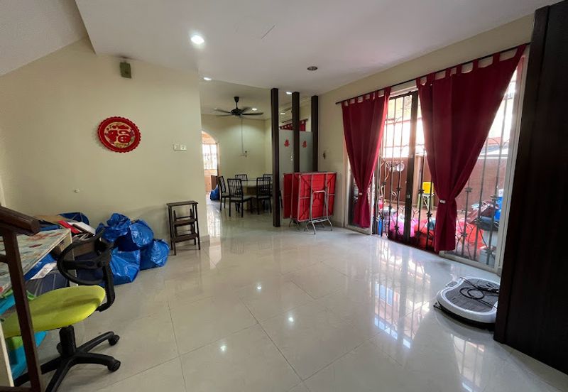 Bayu Aman , Taman Desa Aman