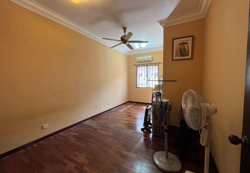 Bayu Aman , Taman Desa Aman