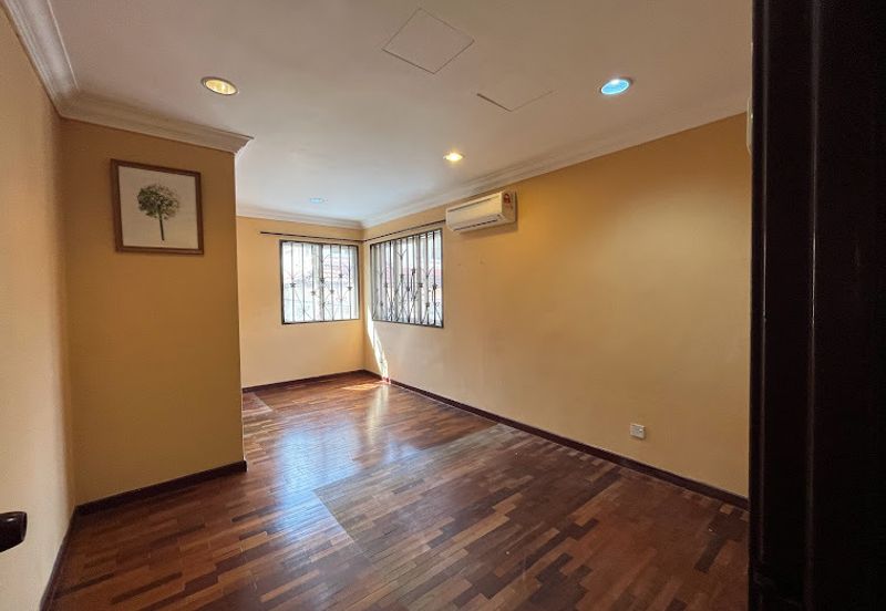 Bayu Aman , Taman Desa Aman