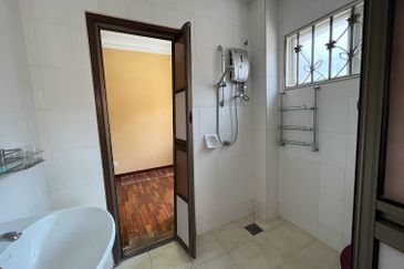 Bayu Aman , Taman Desa Aman