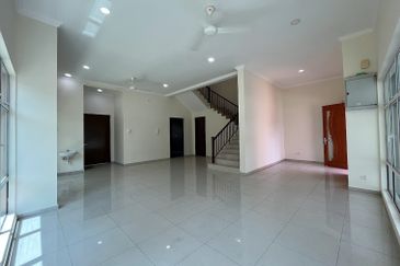 Bandar Tun Hussein Onn