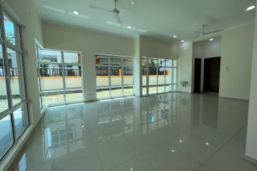 Bandar Tun Hussein Onn