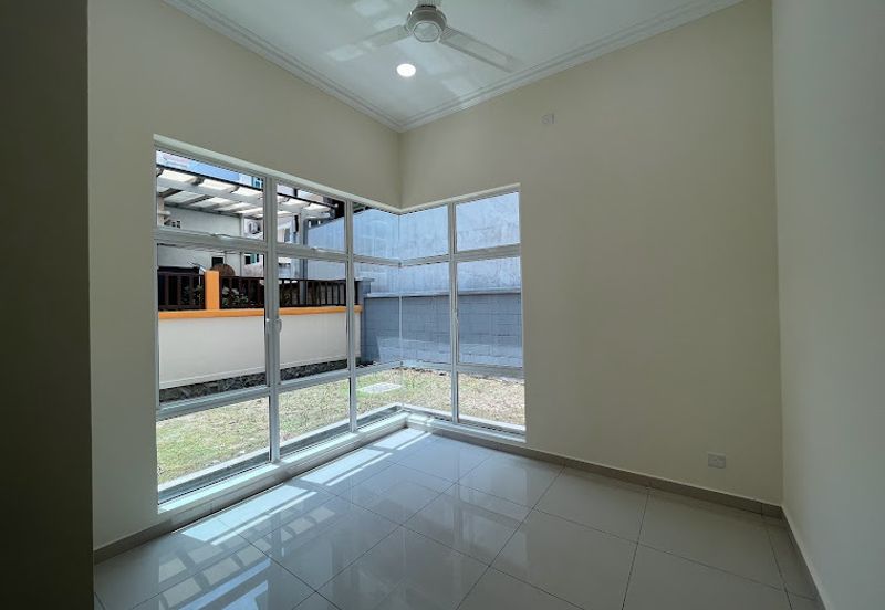 Bandar Tun Hussein Onn