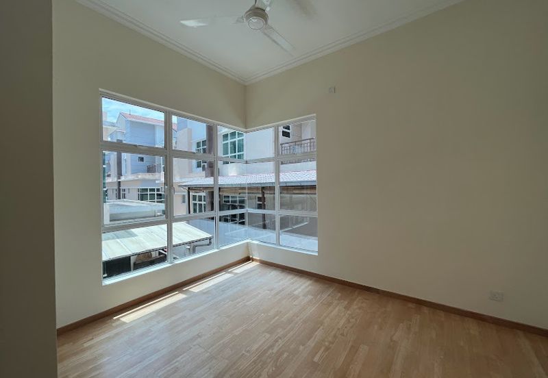 Bandar Tun Hussein Onn